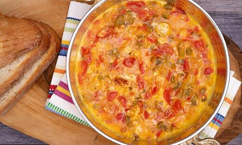 Миш маш с пилешко и готварски крем 