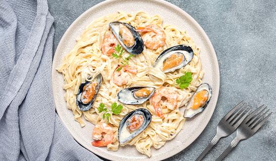 Паста с морски дарове