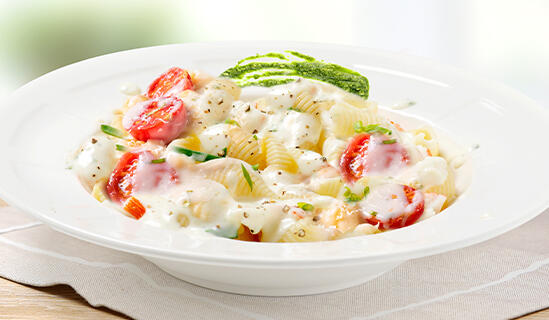 Конкилие с песто и чери домати