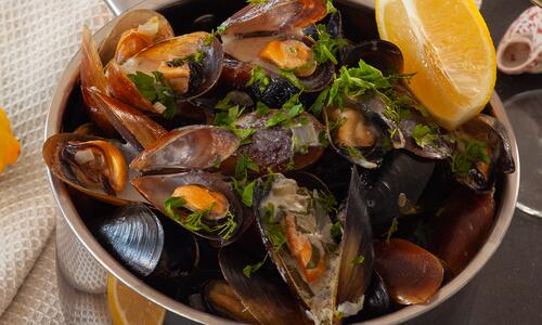 Mussels with White Wine and Cremio Cooking Cream