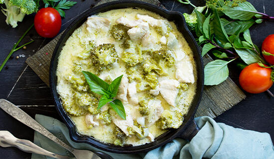  Пилешко с броколи на тиган