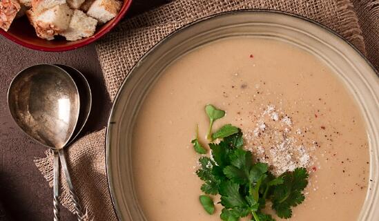 Италианска крем супа с пилешко