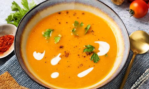 Пикантна крем супа от леща