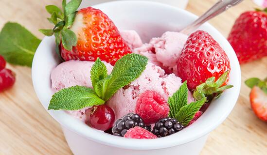 Сладолед Класик с ягоди