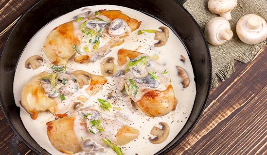 Пуешко с гъби и готварски крем