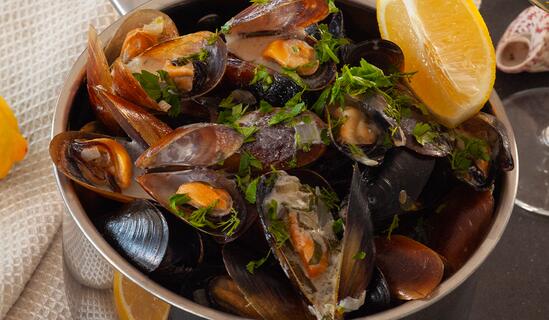 Mussels with White Wine and Cremio Cooking Cream